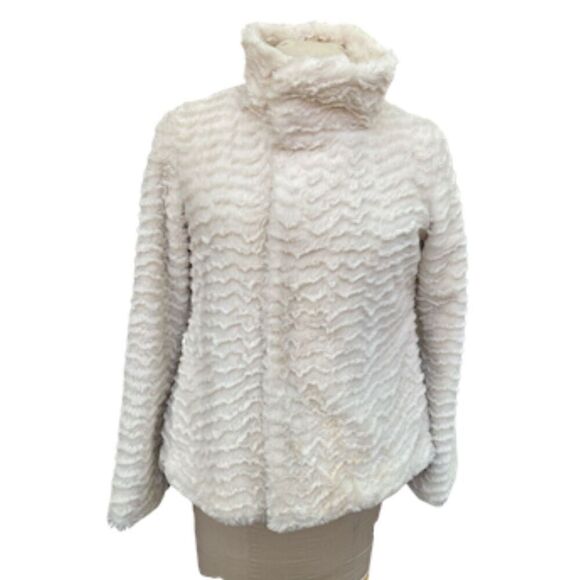 Patagonia Faux Fur Common Threads Initiative Jacket Women’s Sz M - Picture 1 of 10